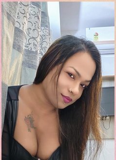 Ishita Roy - Transsexual escort in Kolkata Photo 28 of 30