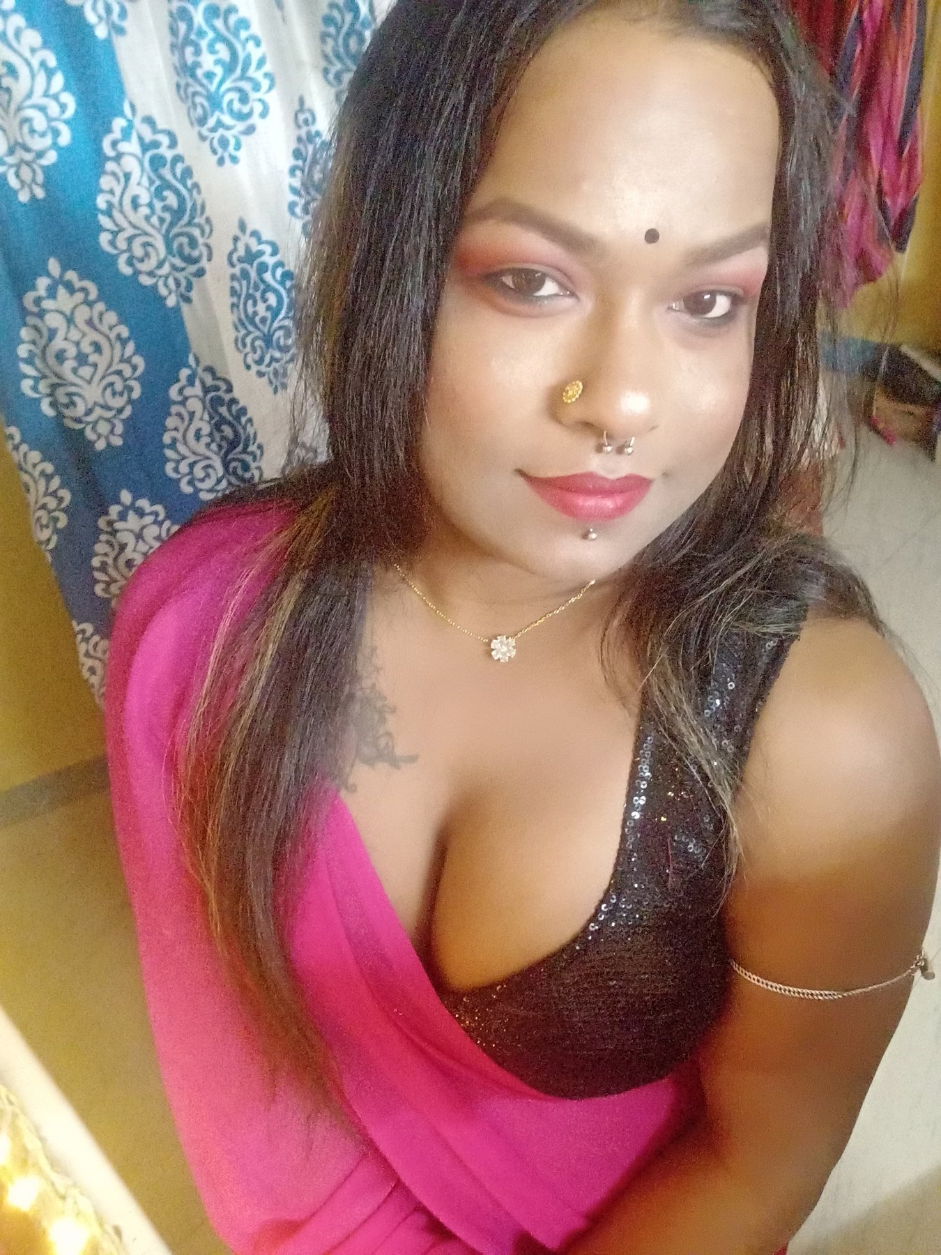 Ishita Roy, Indian Transsexual escort in Kolkata