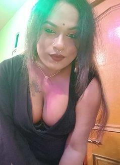 Ishita Roy - Acompañantes transexual in Kolkata Photo 5 of 14