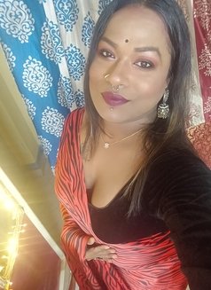 Ishita Roy - Transsexual escort in Kolkata Photo 9 of 14