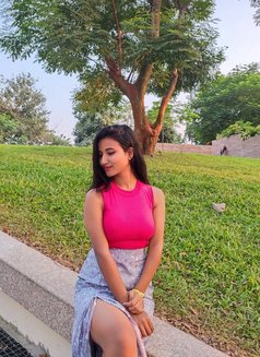 Ishita Roy, real meetings cash payment - escort in Kolkata Photo 8 of 9