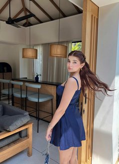 Ishita Tiwari - escort in Abu Dhabi Photo 5 of 7