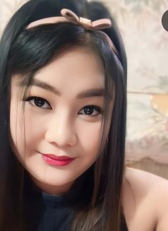 Ishon Massage - masseuse in Manila Photo 3 of 4