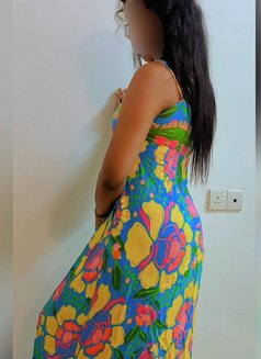Ishu tank skin Teen girl - escort in Colombo Photo 8 of 15