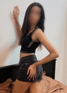 Ishu tank skin Teen girl - escort in Colombo Photo 14 of 15