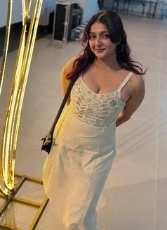 Ishu - escort in Bali Photo 1 of 2