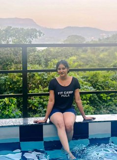 Ishu - escort in Kochi Photo 2 of 2