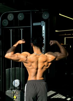 Ishu - Male escort in New Delhi Photo 2 of 3