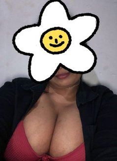 Ishu Jayawardhane. Meet .cam - escort in Colombo Photo 14 of 14