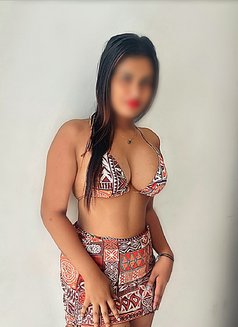 Ishu Meet up & CAM - escort in Colombo Photo 13 of 13