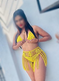 Ishu Meet up & CAM - puta in Colombo Photo 18 of 19