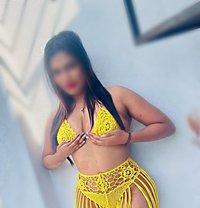 Ishu Meet up & CAM - puta in Colombo Photo 18 of 18