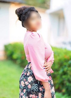 Ishu (New sexy to Colombo) - puta in Colombo Photo 2 of 7