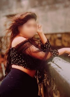 Ishu (New sexy to Colombo) - puta in Colombo Photo 5 of 7