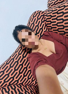 Ishu Real Meet and Cam - escort in Hyderabad Photo 1 of 1