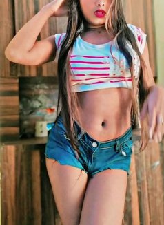 Ishu tank skin Teen girl - escort in Colombo Photo 6 of 6