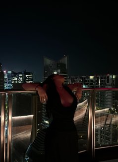 Isini Party girl - puta in Athens Photo 4 of 5