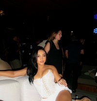 Island Babe - puta in Bali Photo 3 of 25