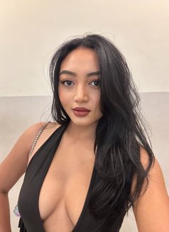 Island Babe - puta in Bali Photo 27 of 27