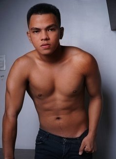 Island Boy - Male escort in Manila Photo 1 of 1