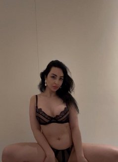Isma - escort in Dubai Photo 3 of 15