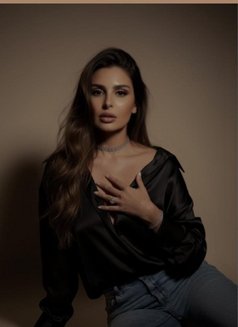 Israa - escort in Dubai Photo 1 of 8