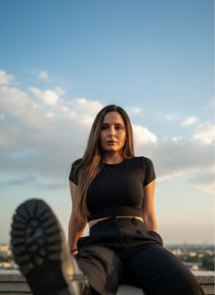 Israa - escort in Dubai Photo 4 of 8