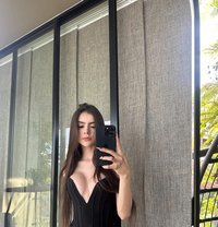 Issa - puta in Hanoi