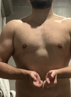 Adam top - Male escort in Riyadh Photo 3 of 4