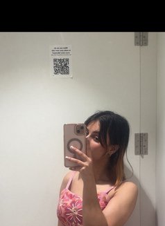 Issy Love - escort in Hyderabad Photo 4 of 5