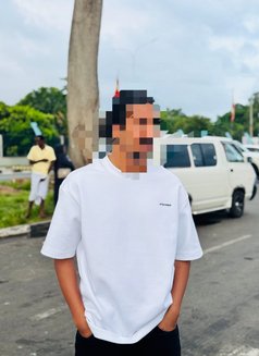 Isuru - Male escort in Kandy Photo 4 of 4