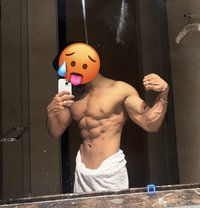 its Adi Sharma - Acompañantes masculino in Ahmedabad