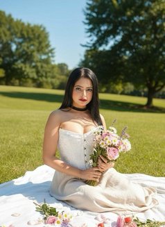 It's Alone Girl "Swati" Call Girls - puta in New Delhi Photo 2 of 28