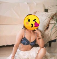 Its Me Architaโฃ๏ธcam Session & Real Meet - escort in Pune