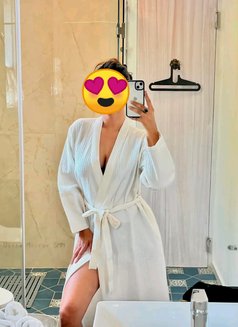 It's Me Bhumika❣️cam Session & Real Meet - escort in New Delhi Photo 8 of 16