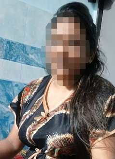 It's Me Rasmika (Independent)Meet Cam🤍 - puta in Hyderabad Photo 2 of 2