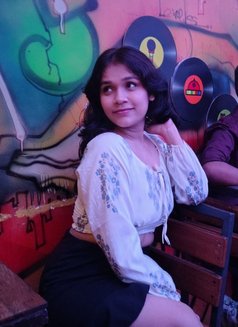 ꧁🧿It's Neha 🦋 Cam Show & Meet꧂ - puta in Hyderabad Photo 3 of 5