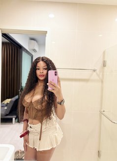 It’s Tunda - escort in Bangkok Photo 2 of 4