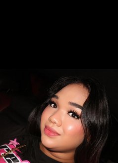 It’s Your Halley Big Cock ( Versatile ) - Transsexual escort in Manila Photo 2 of 6