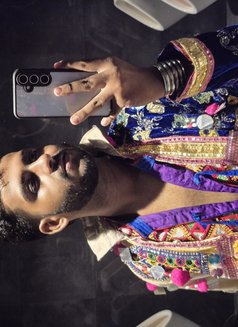 It Z Harsh - Acompañantes masculino in Nashik Photo 2 of 3