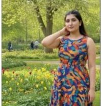 Itak - escort in Ghaziabad