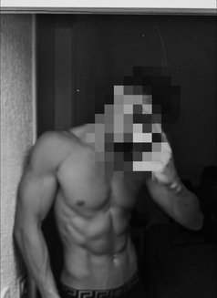 Italiandreamboys - Male escort in Dubai Photo 3 of 9