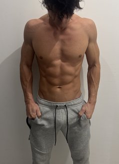 Italiandreamboys - Male escort in Dubai Photo 6 of 9