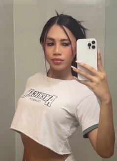 Itanamnl - Transsexual escort in Manila Photo 2 of 8