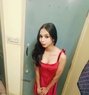 Roshini queen - Transsexual escort in Chennai Photo 2 of 9