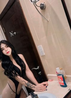 Itimka - Transsexual escort in Riyadh Photo 6 of 8