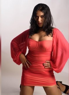 Itisha Sarker - Transsexual escort in Kolkata Photo 9 of 15