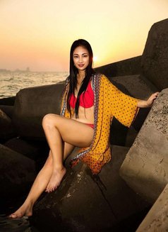 Its Cold and I Feel So Hot! - escort in Macao Photo 3 of 9