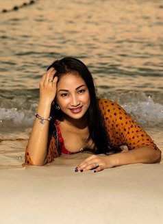 Its Cold and I Feel So Hot! - escort in Macao Photo 5 of 9