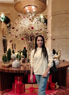 Its Mahii - puta in Dubai Photo 7 of 9